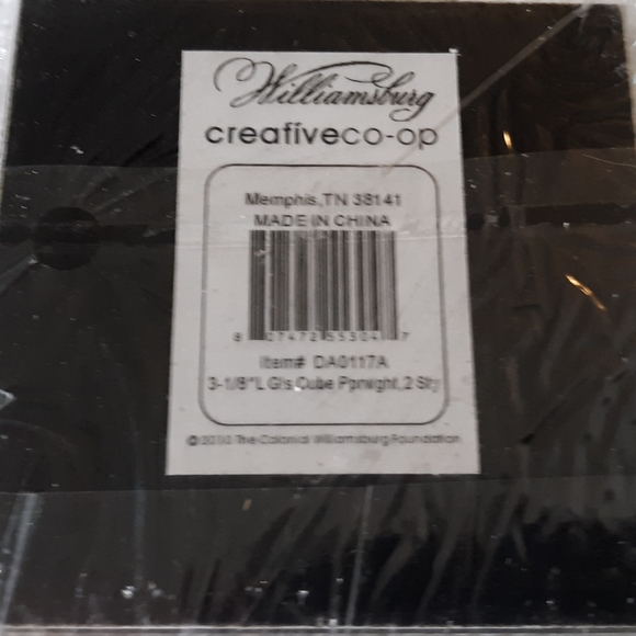 horse derby western heavy glass paperweight - Picture 3 of 4